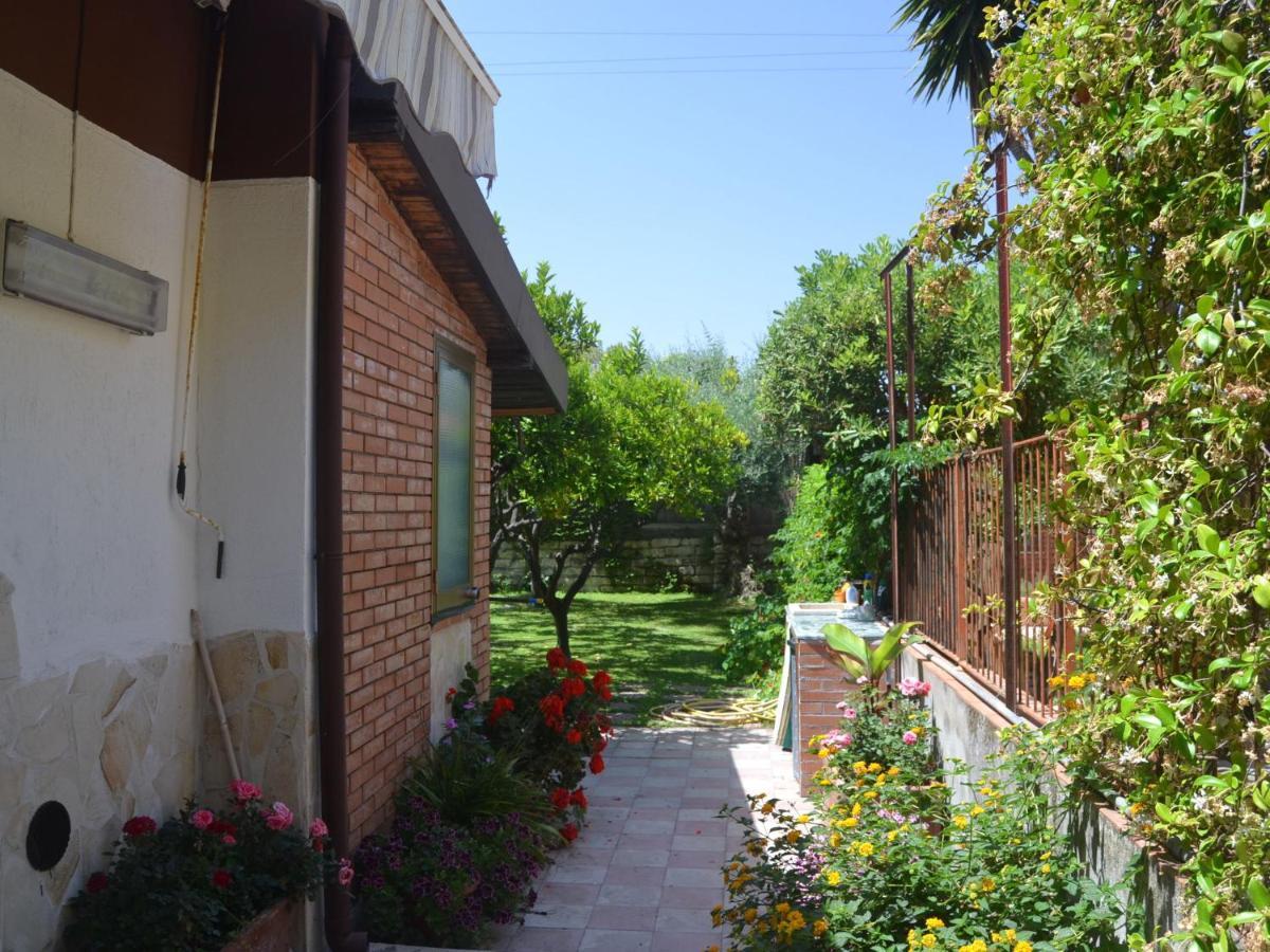 הוילה אגנונה באגני Casa Unifamiliar Con Jard N Privado מראה חיצוני תמונה